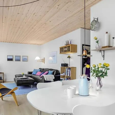 Apartment Amazing In With Kitchen *