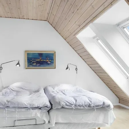 Amazing In With Kitchen Apartment *
